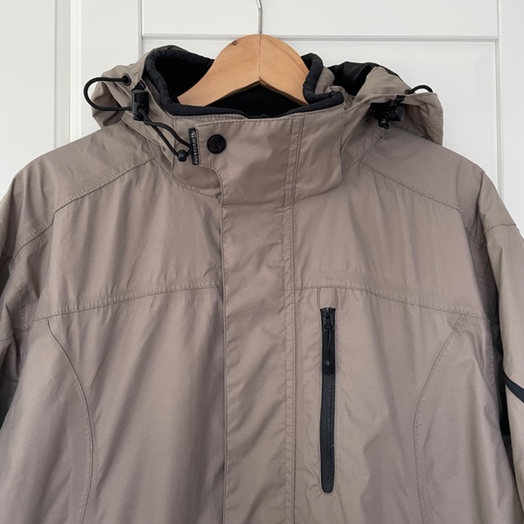 Wetskins Rain Jacket with Hood, Black/Tan, Size Medium - Picture 3 of 16